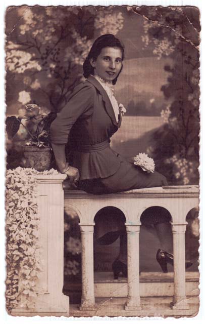 Ritratto di Elvira Benedetti a quindici anni