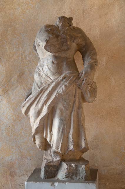 statua