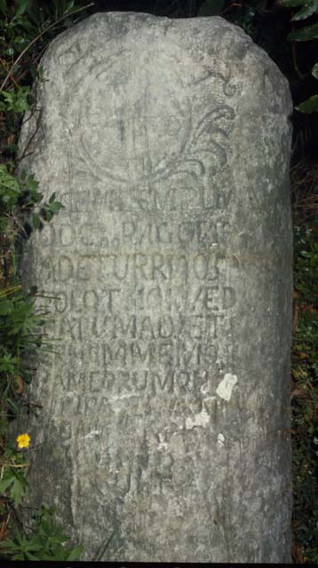 colonna/ con iscrizione