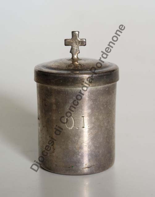 vasetto per olio santo