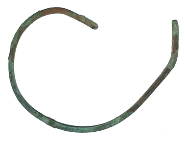 bracciale/ a verga, a capi aperti (?)