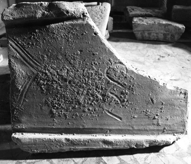 tegola/ bollata, frammento