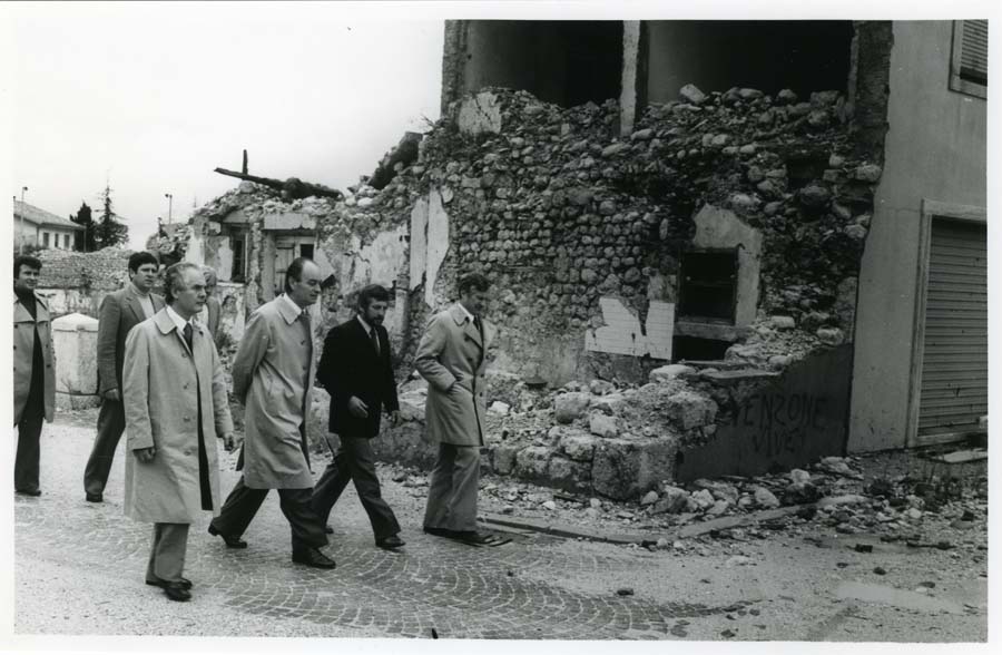 Visita del Ministro dei LL.PP. Nicolazzi a Venzone