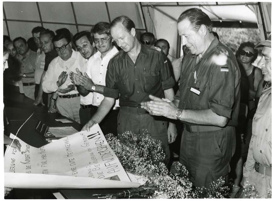 Commiato dei militari tedeschi intervenuti in occasione del terremoto