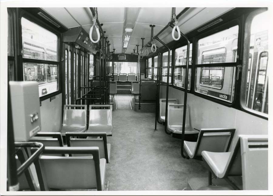 Presentazione del nuovo modello di autobus cittadino dell'A.C.T. - Azienda Consorziale Trasporti, Trieste, 1982