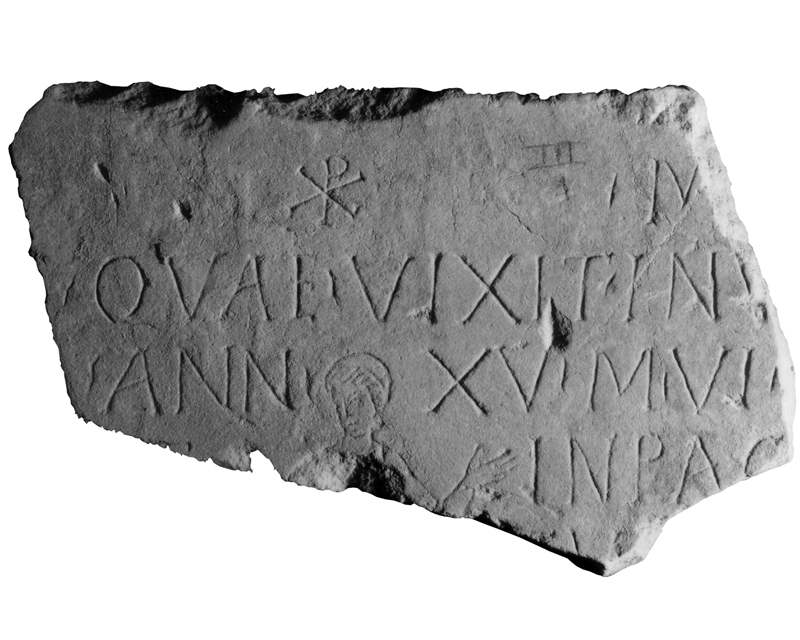 stele/ con iscrizione