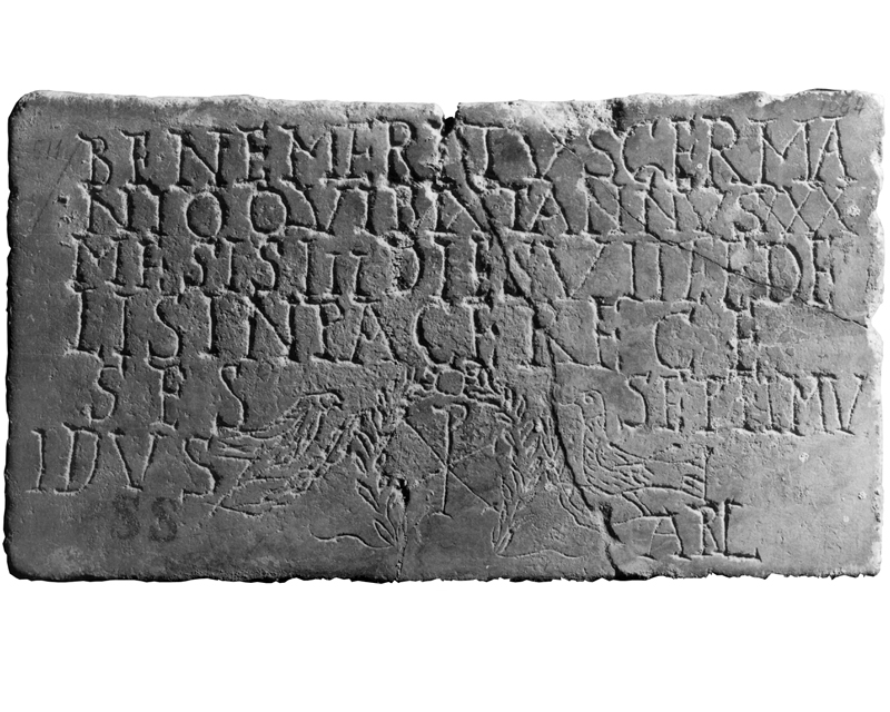 stele/ con iscrizione