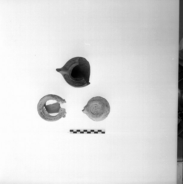 lucerna/ frammento/ serie