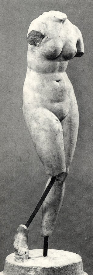 statua/ femminile, nuda