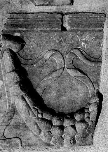 sarcofago/ con elementi architettonici, frammento