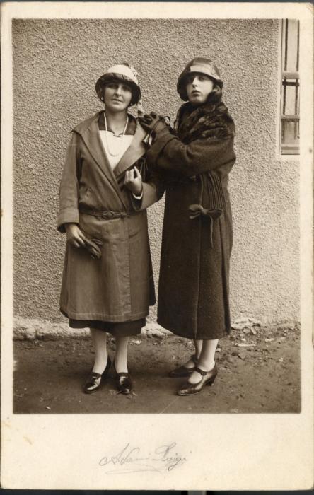 Raccolta della famiglia Piccoli