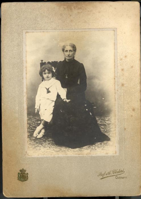 Raccolta della famiglia Piccoli