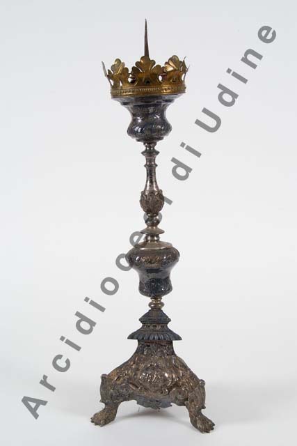 candeliere d'altare