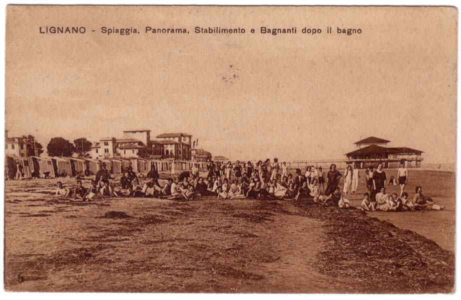 Un secolo di vacanze in cartolina