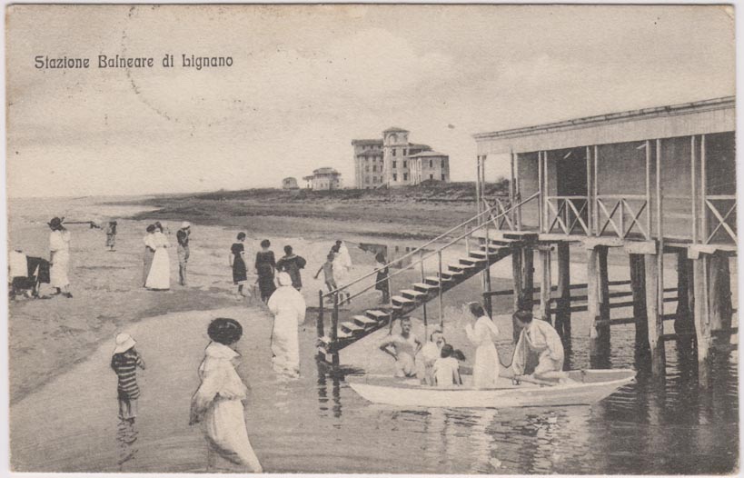 Un secolo di vacanze in cartolina