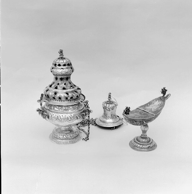 turibolo e navicella portaincenso