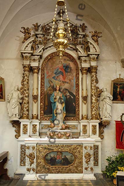 altare laterale