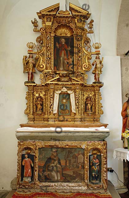altare laterale