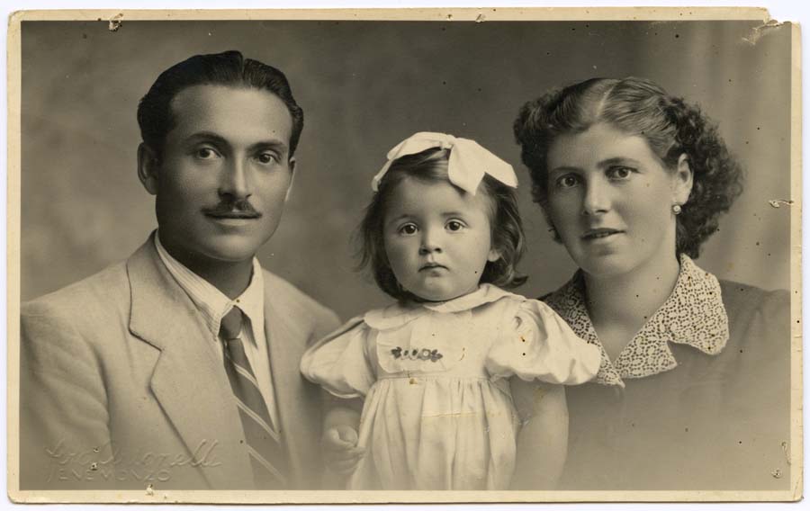 Ritratto di Erminio Fachin con la moglie Olga Beorchia e la figlia Alba Fachin