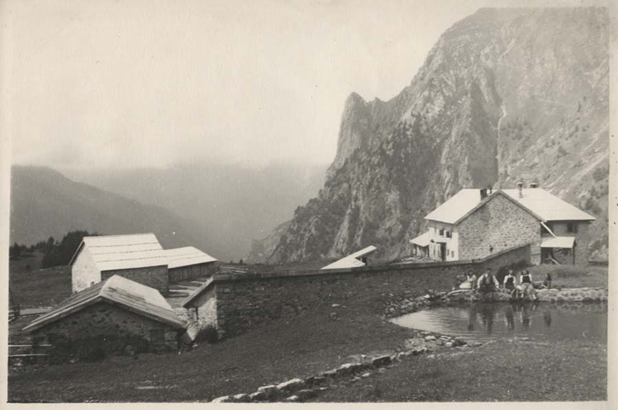 Visitatori a malga Pramosio