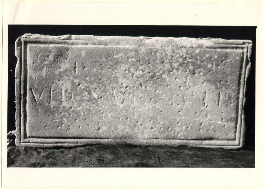 Iscrizione sepolcrale in lingua latina di età imperiale