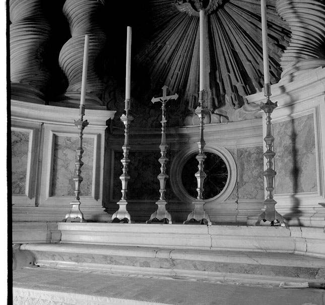 candeliere d'altare/ croce d'altare